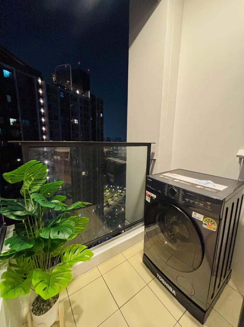 Siamese RAMA 9 (Landmark @MRTA Station) 