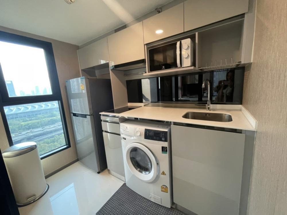 Knightsbridge Space Rama9 