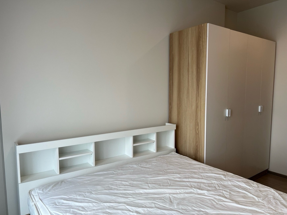 The base Phetchaburi Thonglor