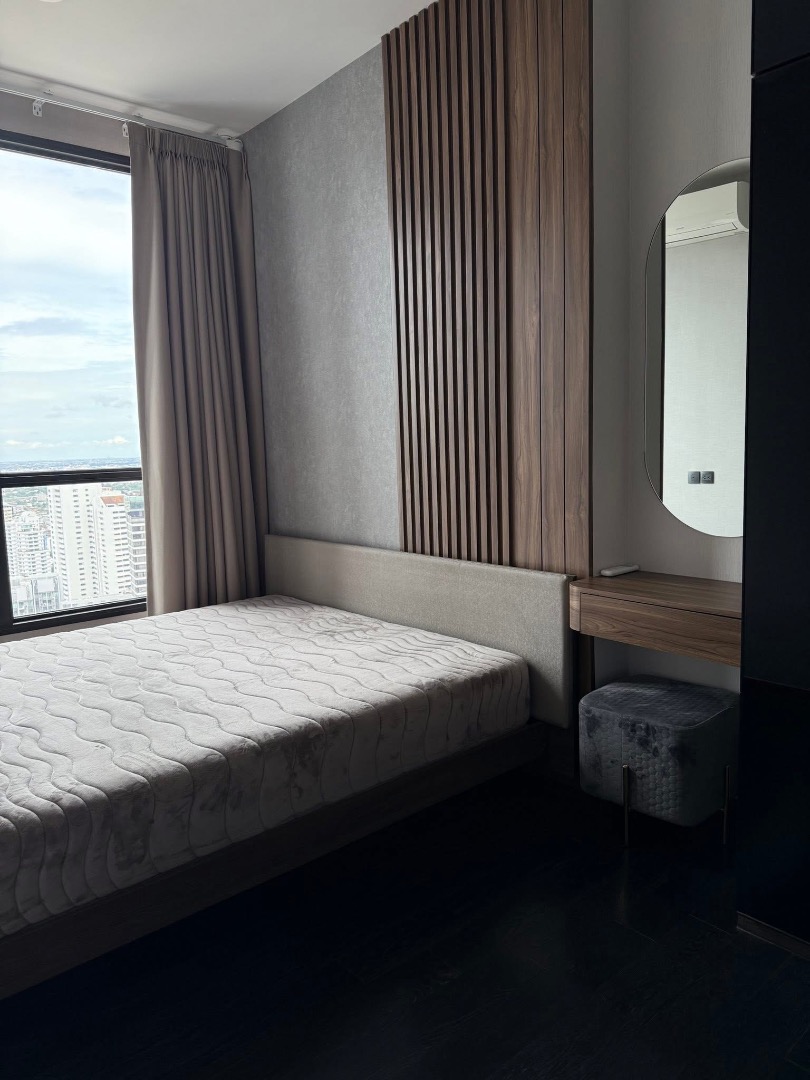 PARK ORIGIN THONGLOR