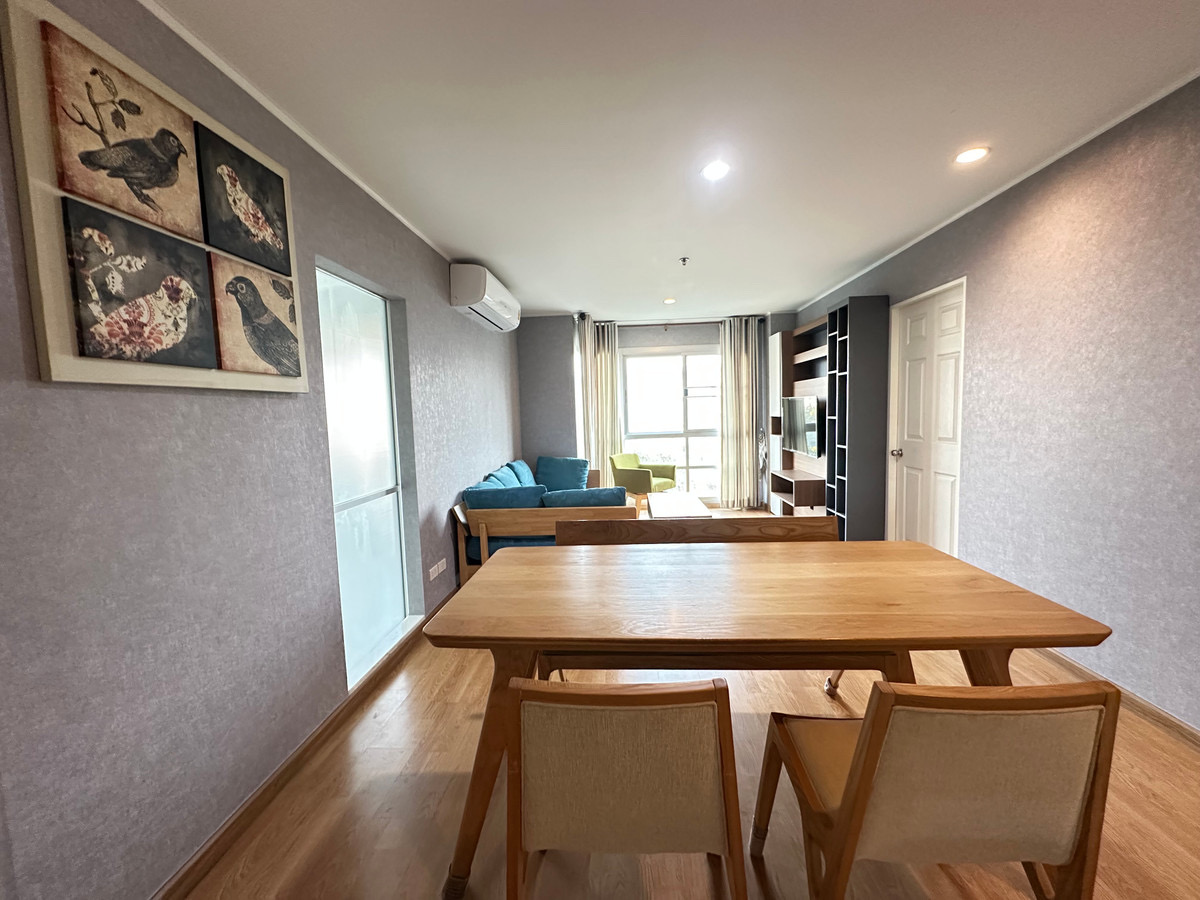 U Delight @ Huaikhwang Station 