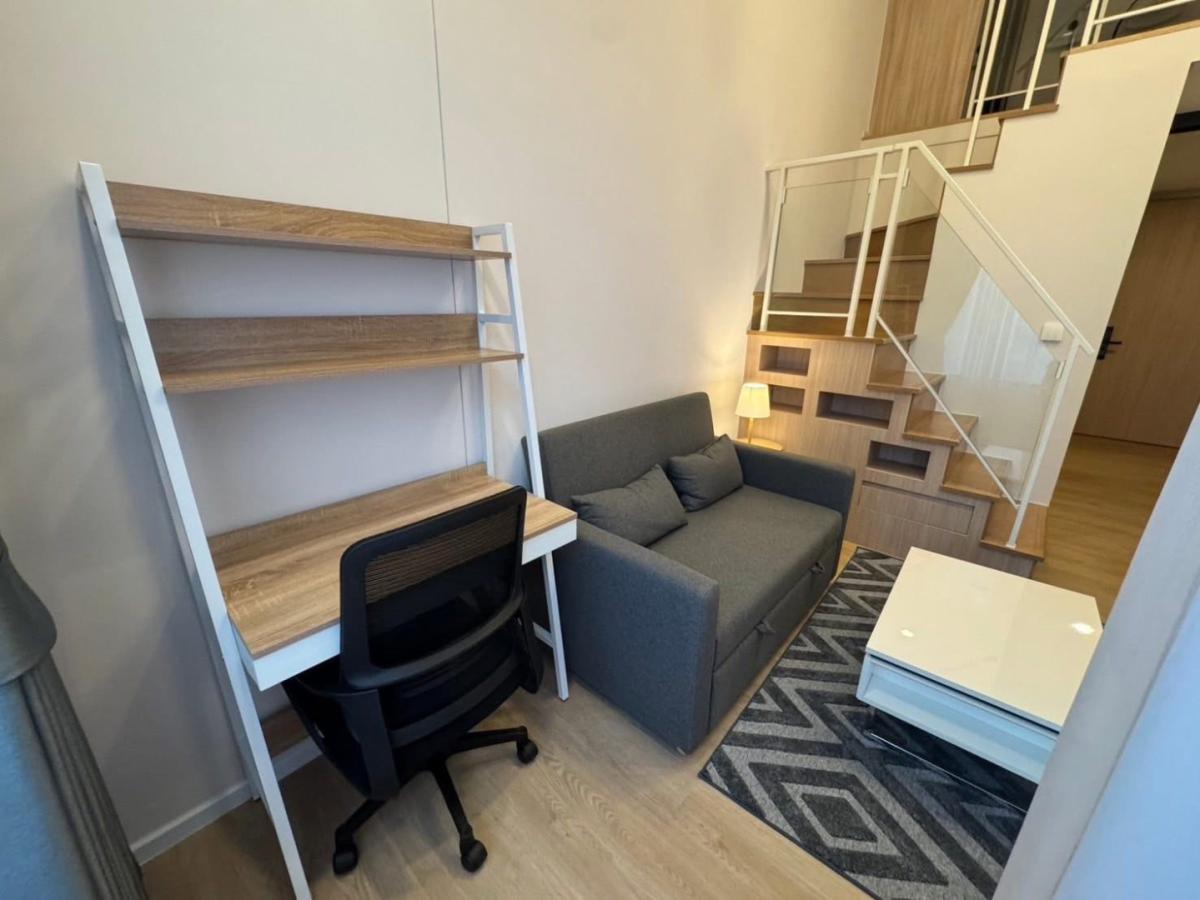 Siamese Rama 9  ( Landmark @ MRT STATION )