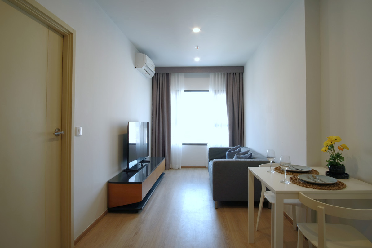 Life Rama 4 – Asoke