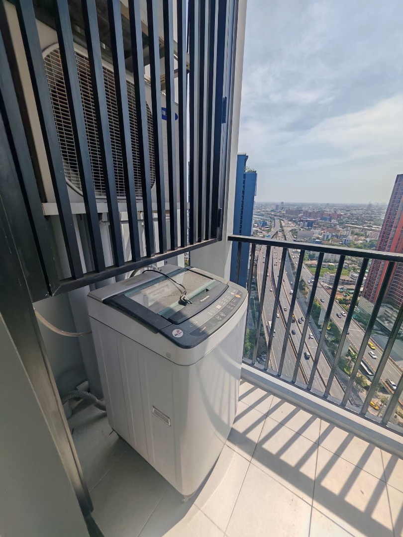 The base rama9 ramkamheang