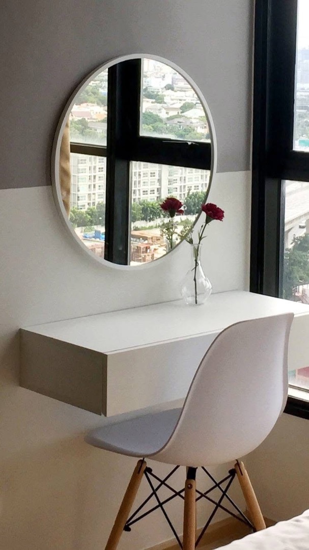 The base Rama 9 Ramkhamhaeng