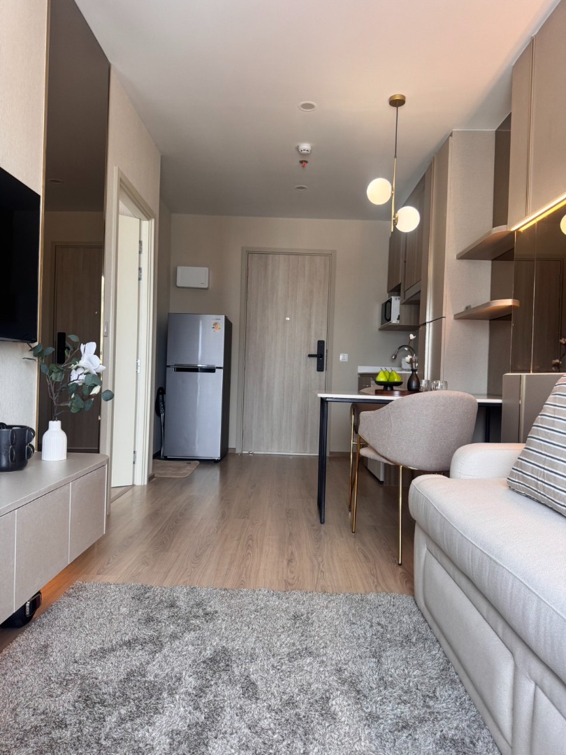 ไลฟ์ อโศก พระราม 4