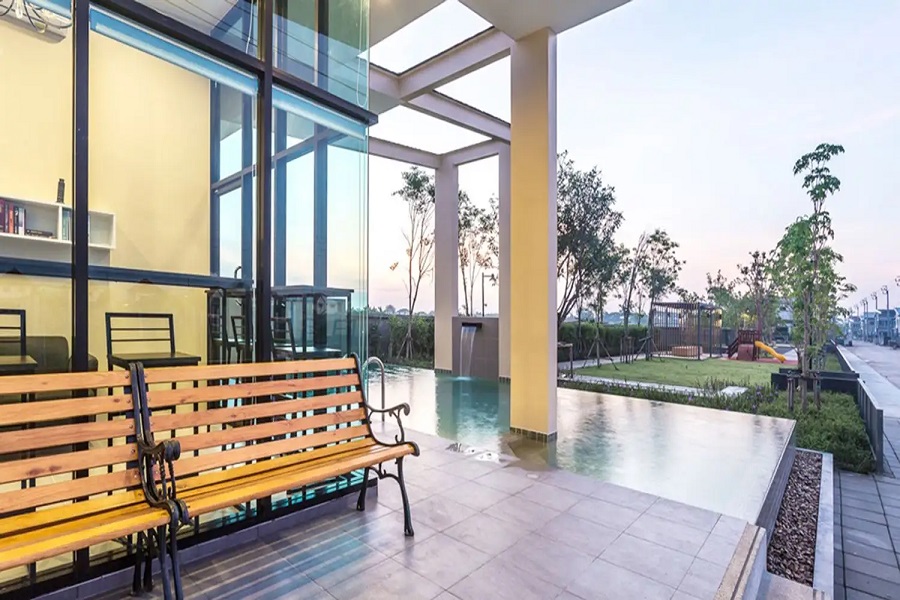 The-Bless-Chaengwattana-Chaiyaphruek