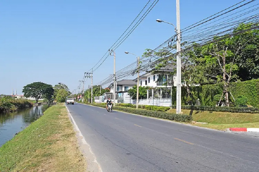 Modi-Villa-Townhome-Chaiyaphruek