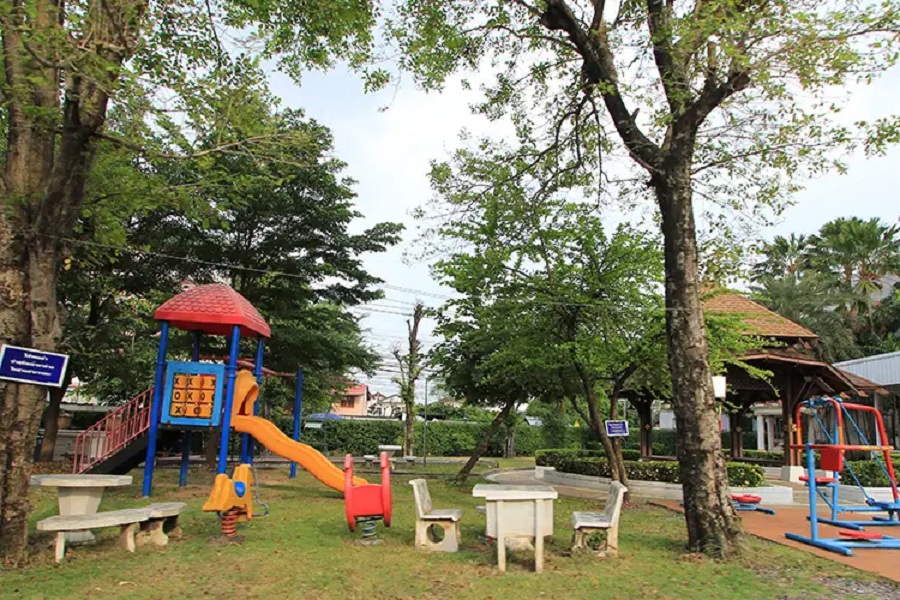 ชวนชื่นเทพารักษ์-ศรีนครินทร์