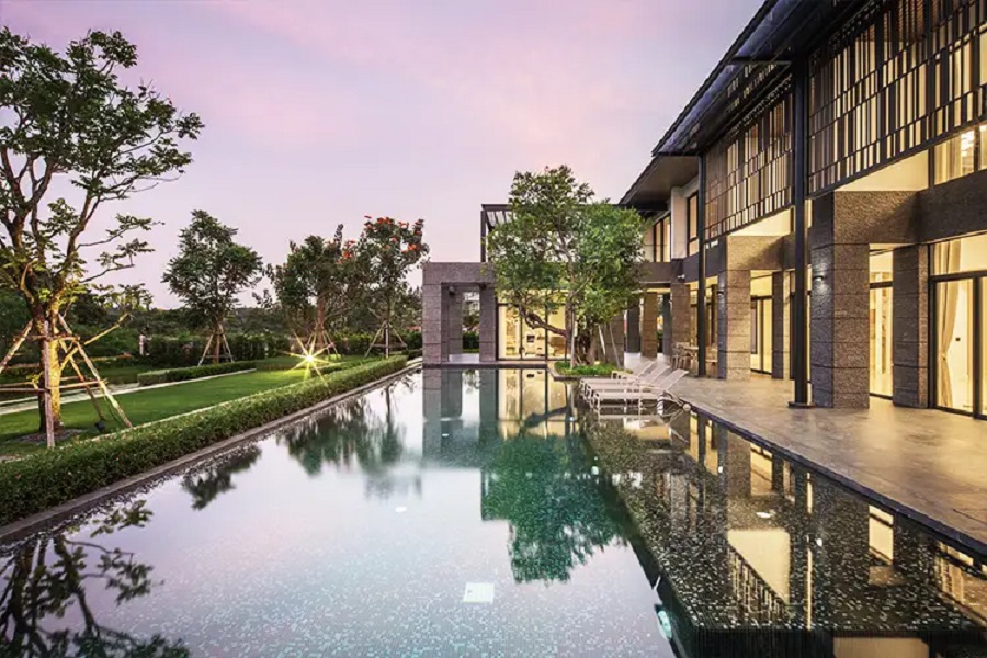 The-Riverdale-Residence