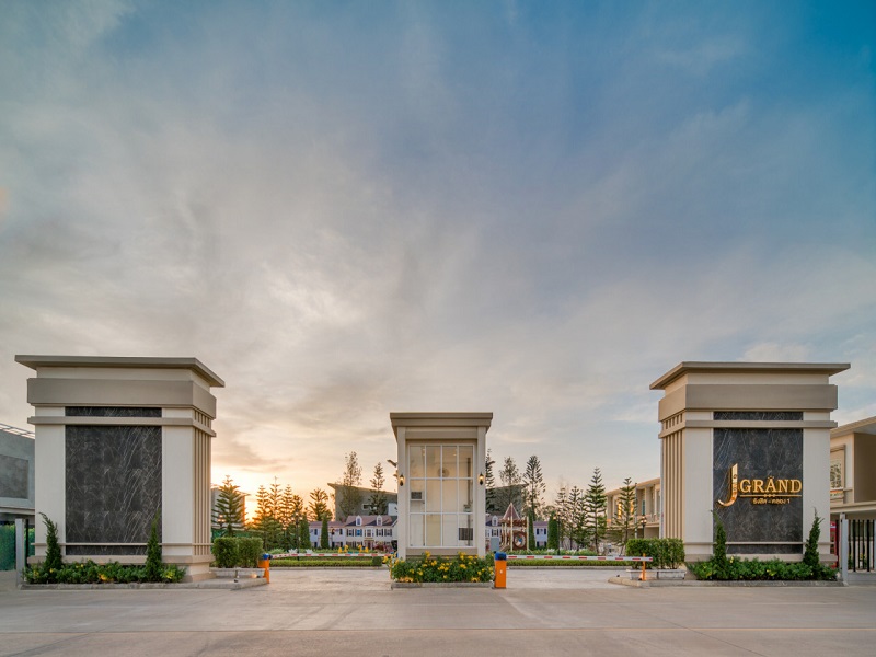 เจ-แกรนด์-รังสิต-คลอง-1