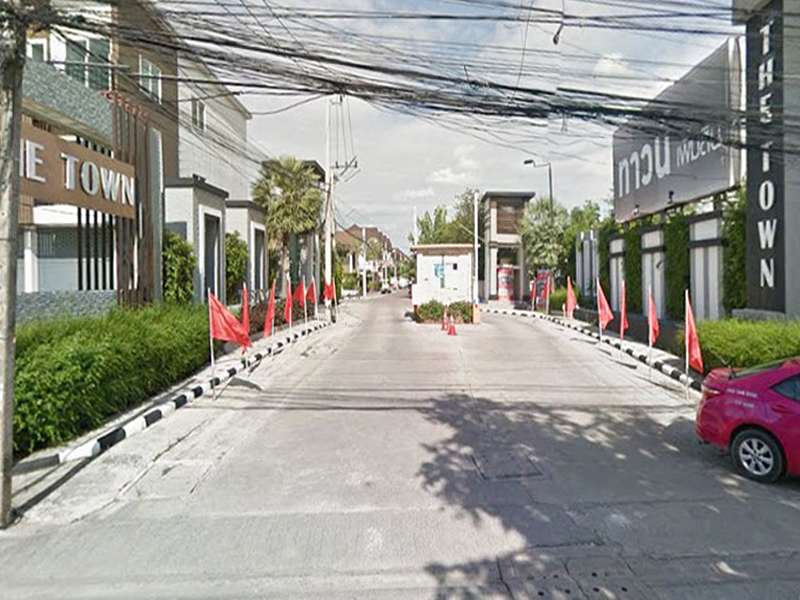 The-Town-Phaholyothin-Phoemsin