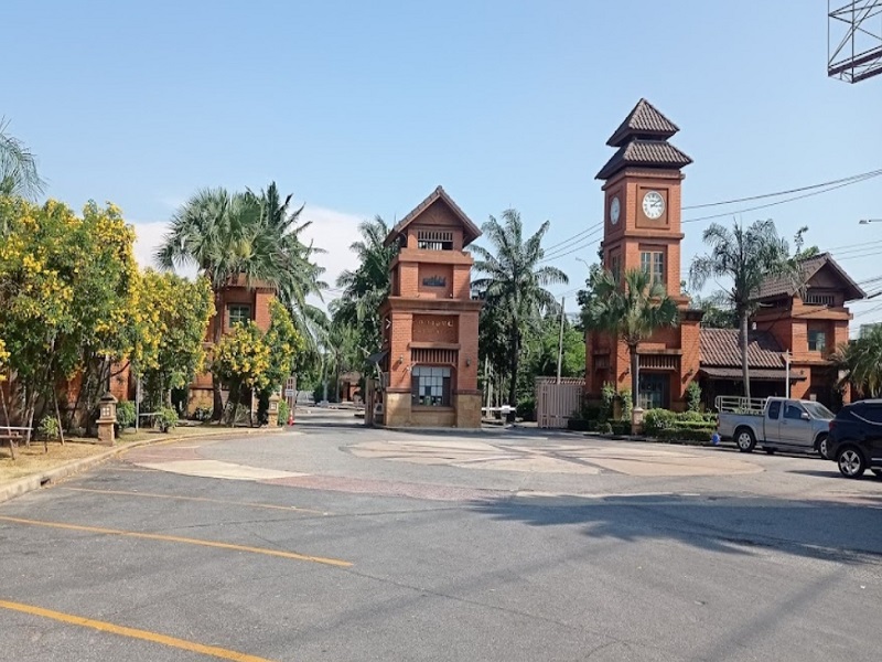 ลัดดารมย์-ปิ่นเกล้า