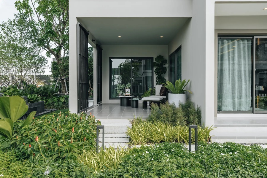 เวนิว-พอร์เทรต-เวสต์เกต