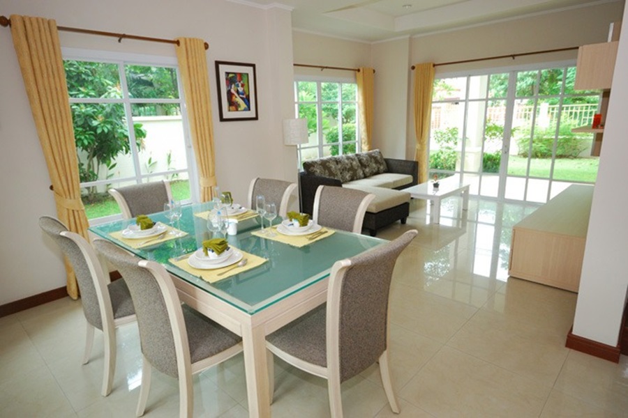 ปรีชา-ร่มเกล้า