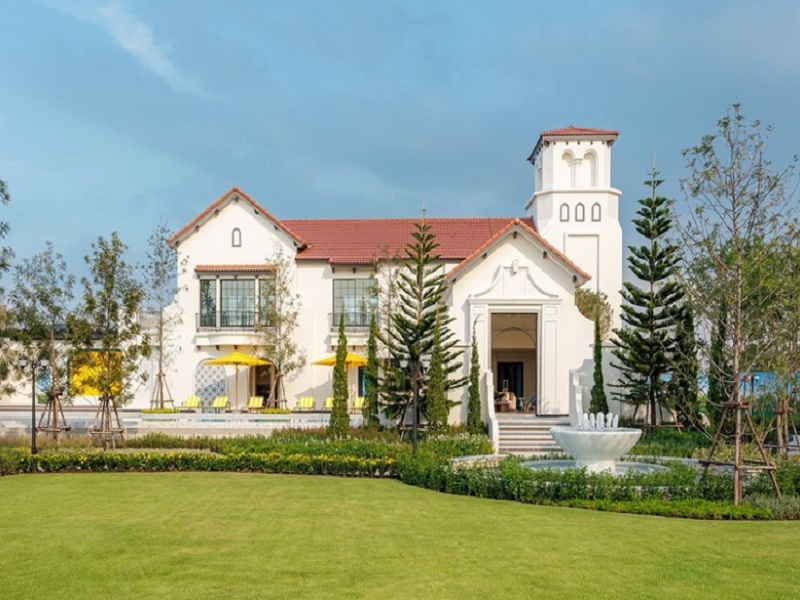 Anasiri-Salaya-Pinklao