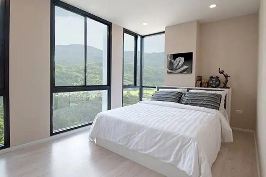 Palm-Springs-Nimman-Royal