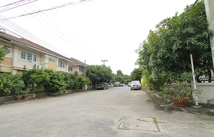 สินทวี-การ์เด้น-3-ท่าข้าม-พระราม-2